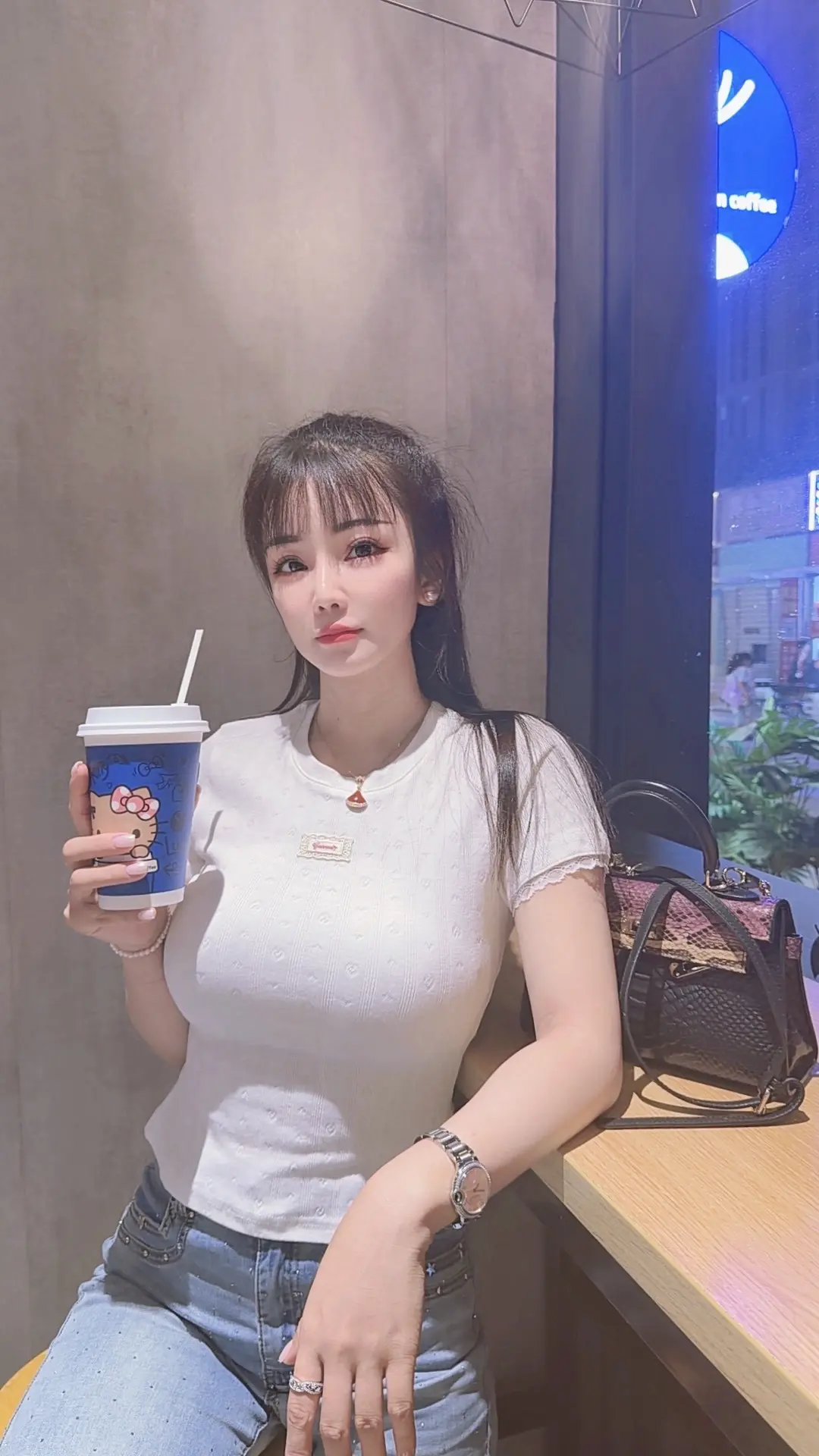 纯欲白t