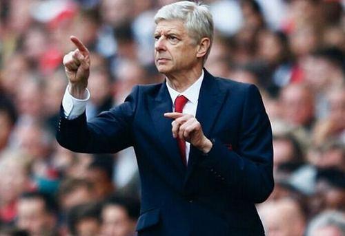 如果是教授温格带这几年的不缺钱阿森纳，不一定能年年第二，但是更大可能已经拿到一冠