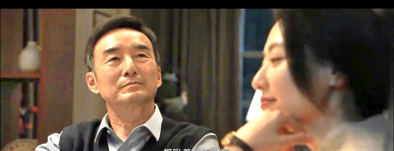 《以法之名》大结局，江旭东被查，李人骏被撤职，洪亮辞职。江旭东为掩饰儿子江远交