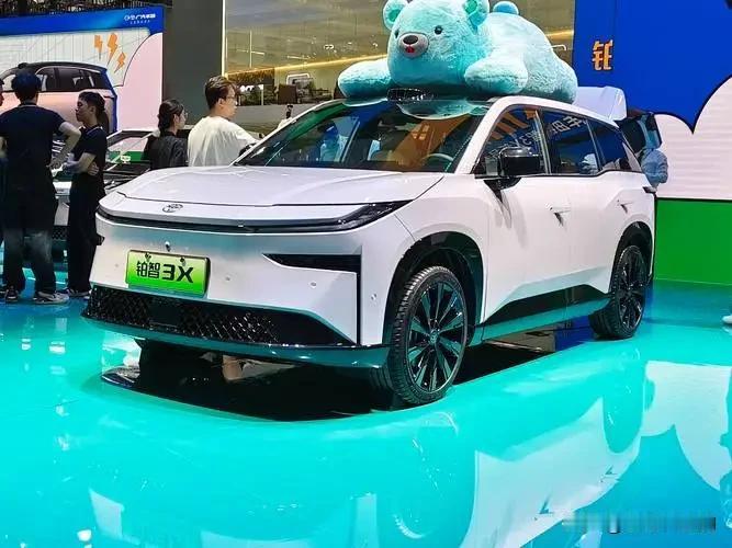 2026上半年广汽丰田6款车型销量：1.凯美瑞：86000台，家用商务兼顾2