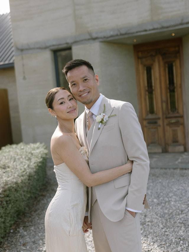 TVB两届视后胡定欣，去年10月宣布与外科医生男友陈健华（Akin）结婚，成为幸