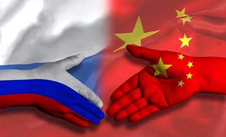 苏联解体三十余年，俄罗斯为何依旧困在“大哥思维”里左右横跳？7月9日俄罗斯
