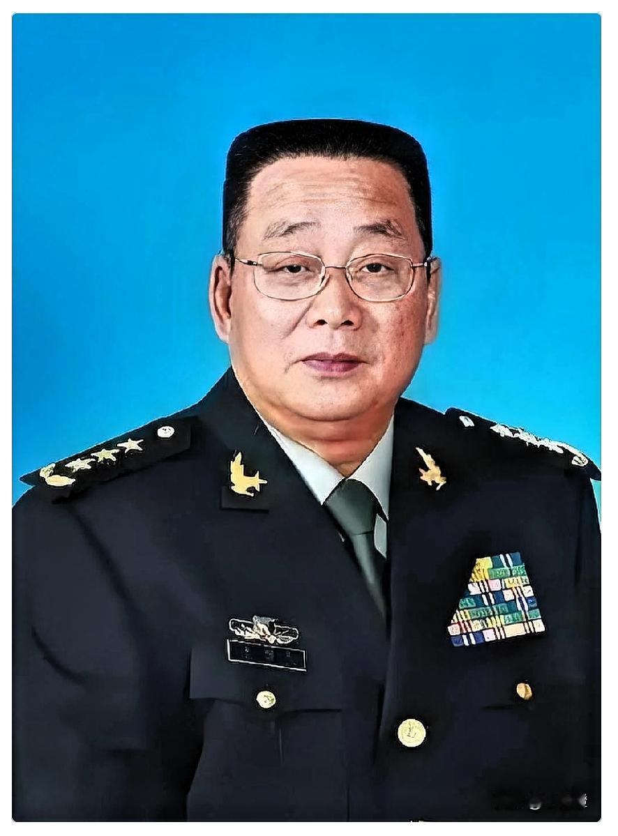 到廖将军离世的消息，心里咯噔了一下。总后勤部这个位置，想想都觉得烫手。那