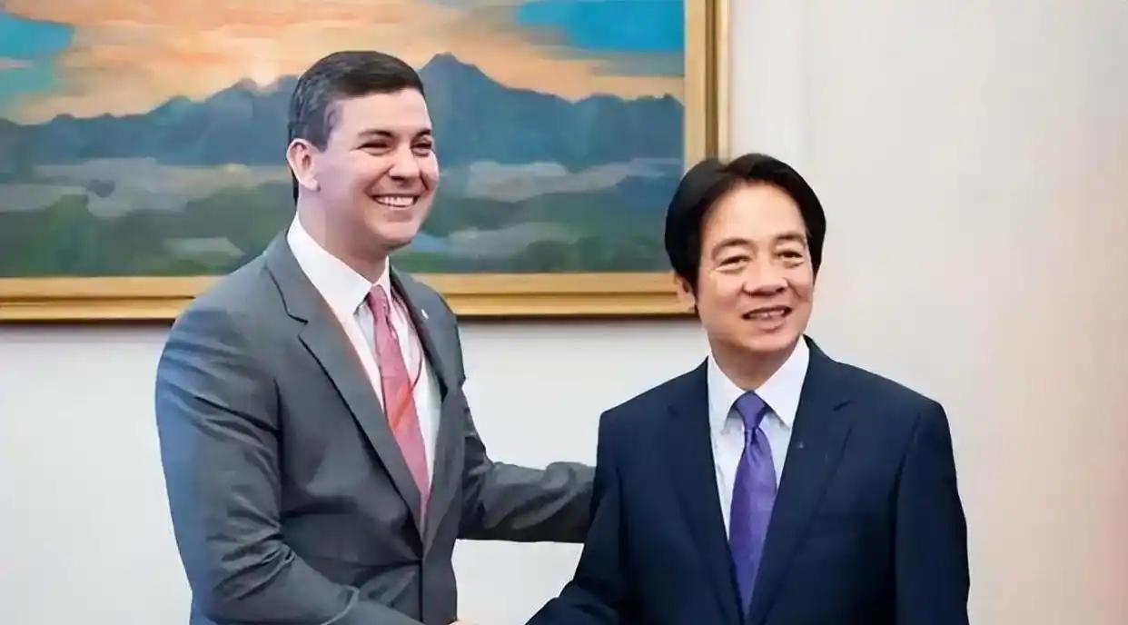 第二个立陶宛出现了？主动邀请赖清德访问，68年的友谊喂了狗。 在南美洲，巴拉