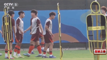 这恐怕是09国少U17亚洲杯期间最大的悬疑剧：“09第一人”邝兆镭到底伤没伤？伤