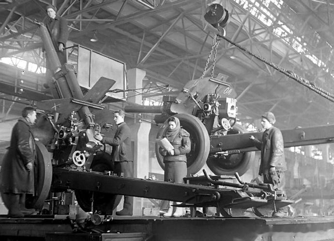 1941-1945年，二战时期的苏联军工