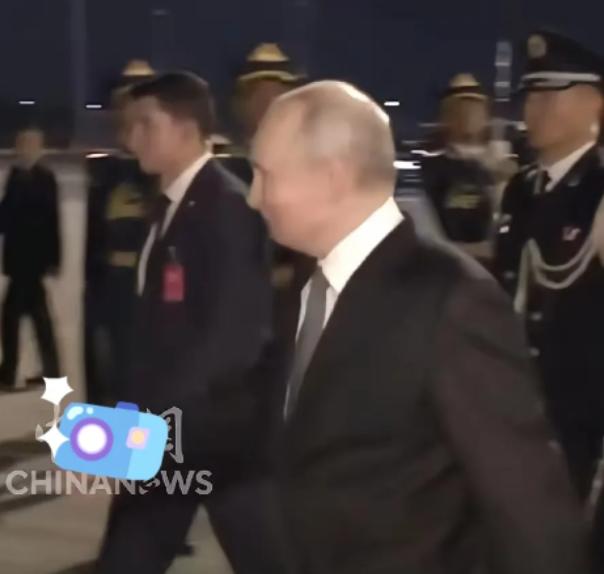 普京回去了，给人一种莫名的伤感……说实话，普京这次访华的一大特点，就是行色匆