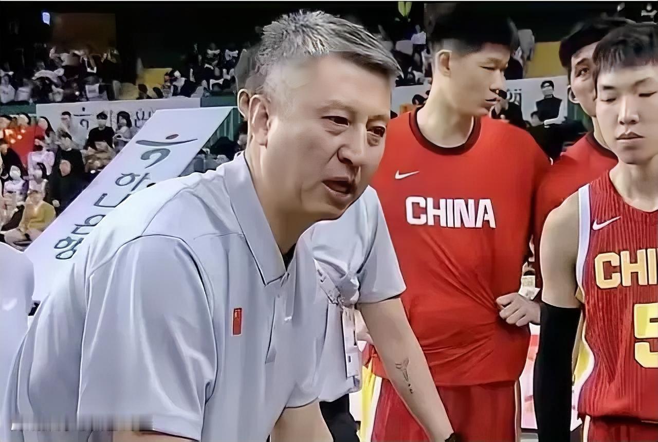 说实话，看到中国男篮12人大名单最终出炉！我认为这是郭导目前能选出的国内最好球员