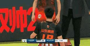 于德豪，我山东男篮当家后卫，受到各球队，受到对手前所未有的屈辱。作为一个后卫，作