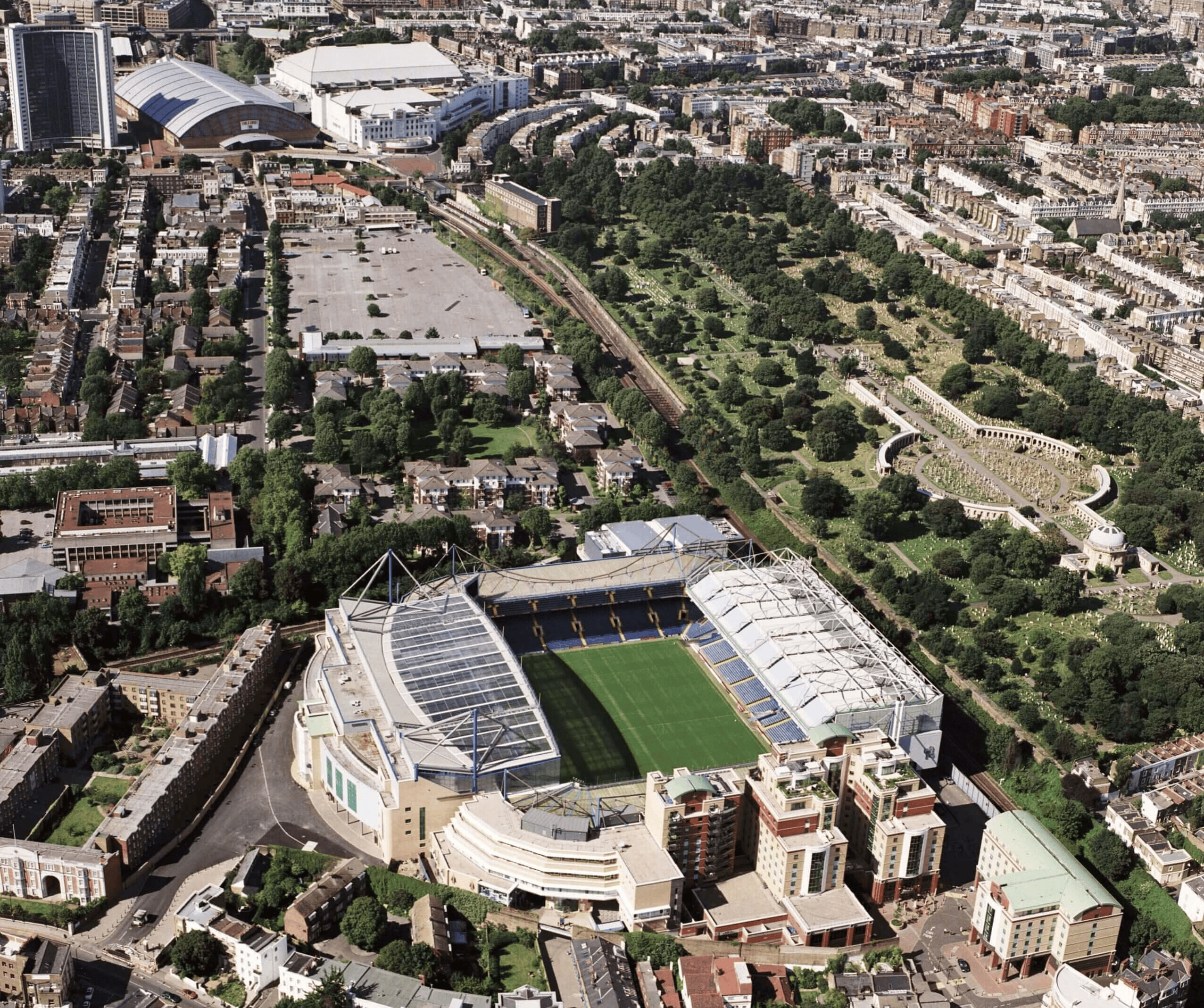 TA: 切尔西坚称在考虑所有主场搬迁/重建选择, 并未放弃计划