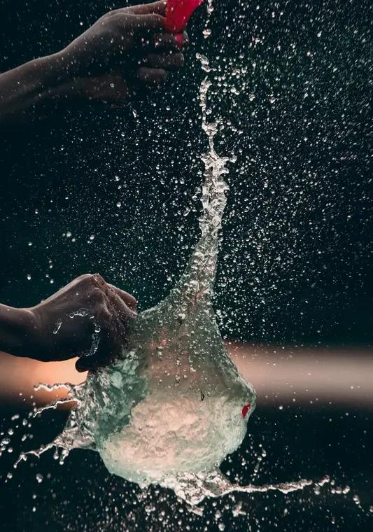 全红婵体重一天管三次，差0.1公斤都不行。不是她矫情，是水不认人——你胖一点，