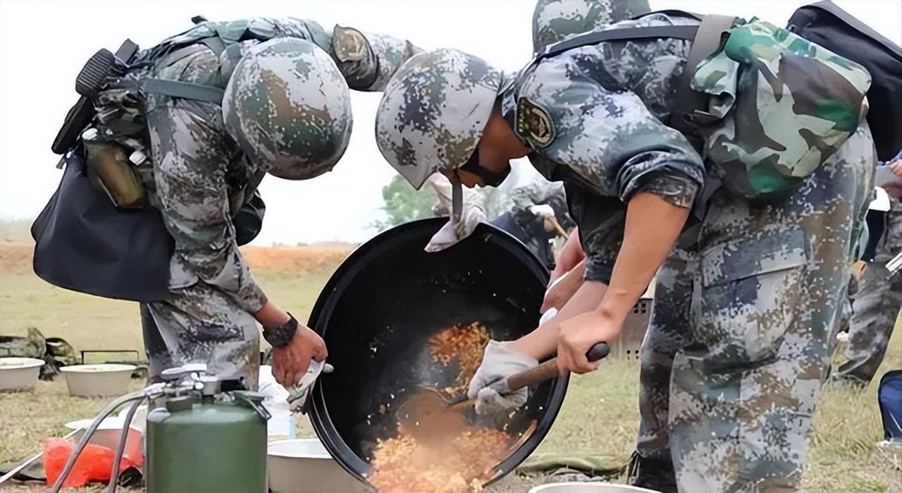 同样是做饭，为什么军队不直接招募一批厨师，而是要培养炊事兵，如果你单纯的认为炊事