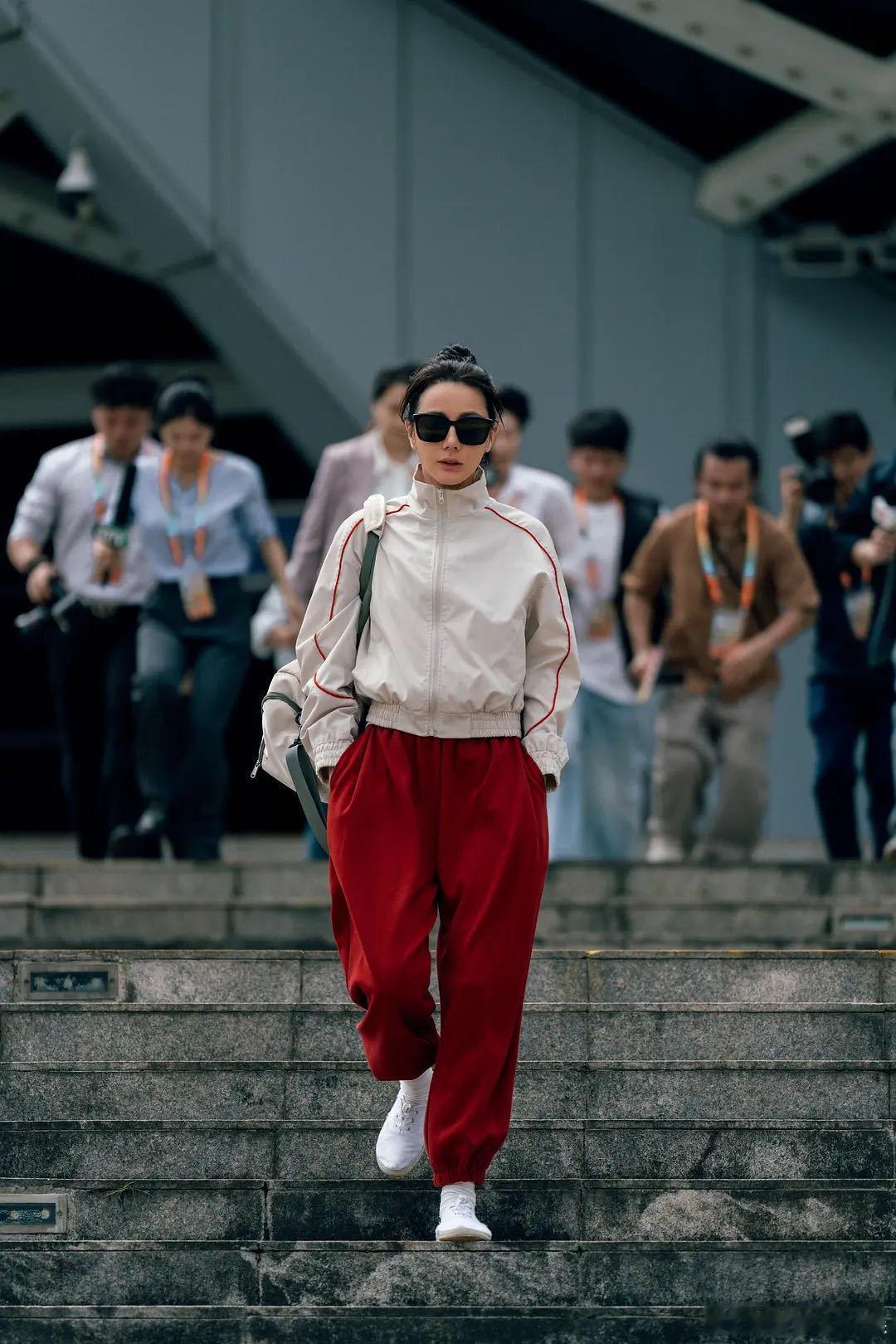 田羽生说周星驰的受众永远是孩子谈及《功夫女足》在今年暑期档的大火，《前任》系列