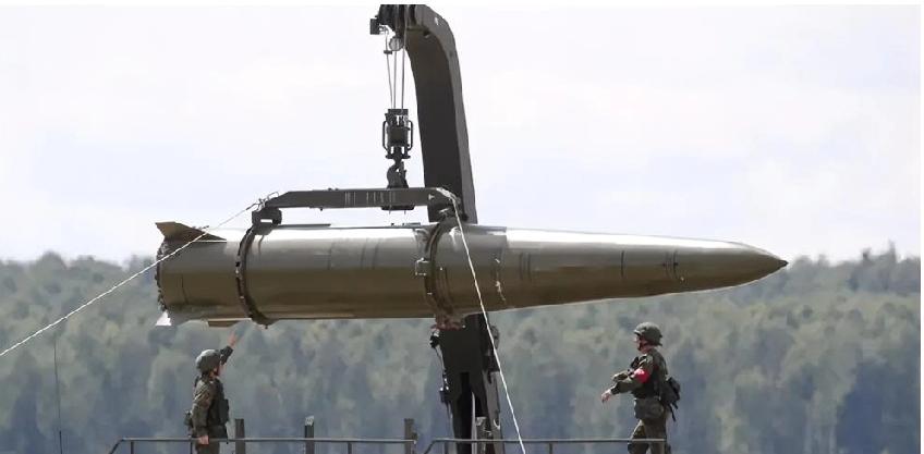 乌军乐极生悲！当地时间2025年11月3日，乌克兰武装部队东方司令部通报，一支乌