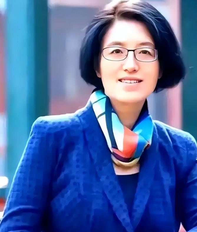 北大教授李玲说：“我死了不要骨灰，不要墓地，也不要通知亲朋好友，就悄悄地拉火葬场
