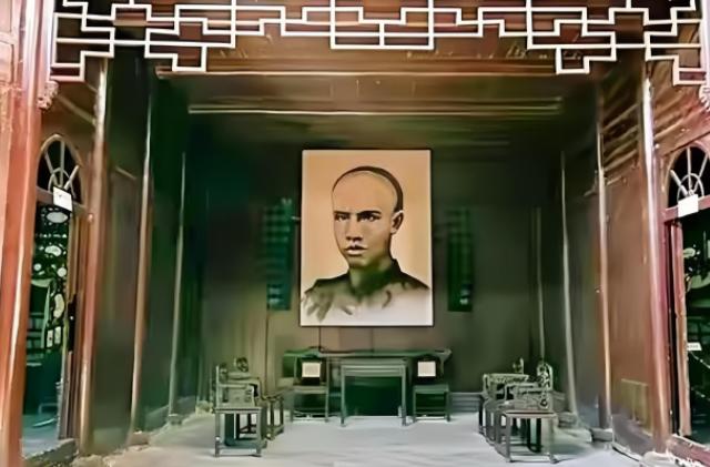 近代史上最硬的骨头是谁，只能是谭嗣同。他有过两句极其硬气的语录，第一句是就义前说