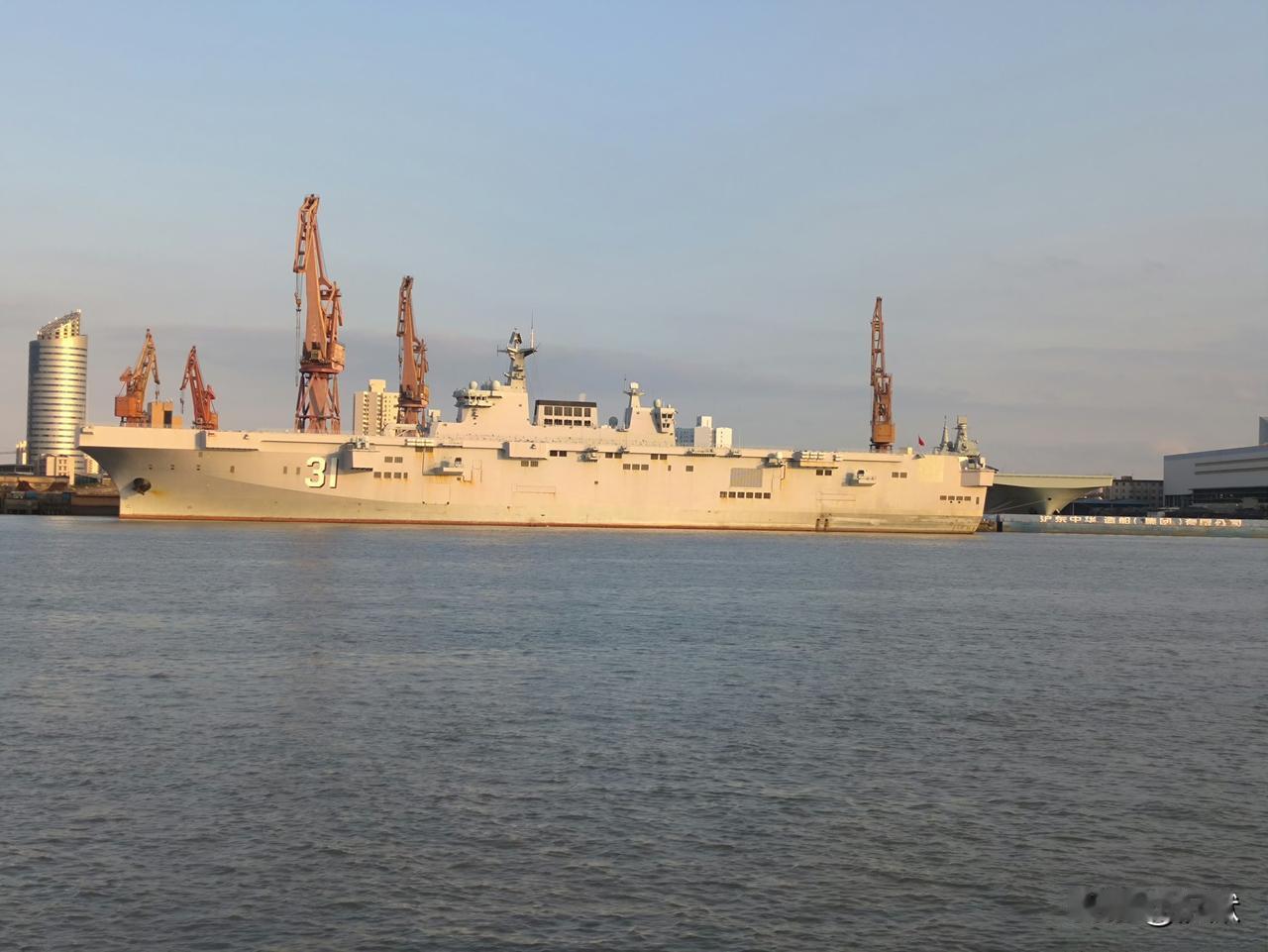 【075与076同框】