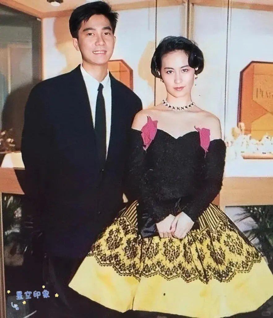 意难平天花板！何超琼这辈子最大的遗憾，或许就源于赌王！当年她与陈百强郎才女貌，陈百强专门为她写下《偏