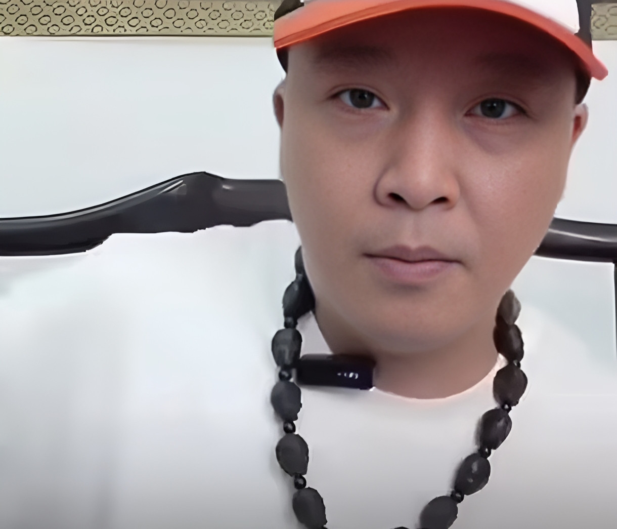 网红“柴怼怼”涉嫌制售伪劣产品被立案，网络“黑嘴”终落网知名网红“柴怼怼”（原