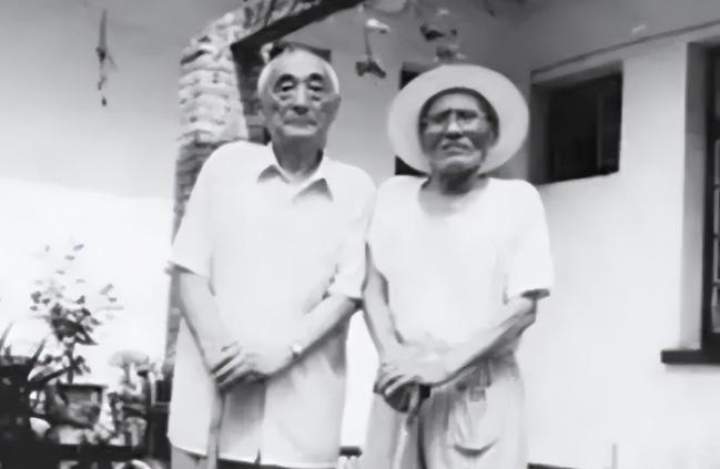晚年的狼牙山壮士葛振林揭秘跳崖隐情：他和宋学义一起跃下山崖，却意外凭借崖间树丛改