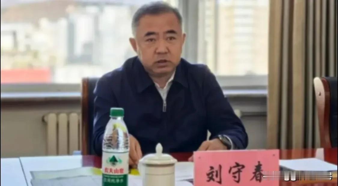 纸包不住火也好，真心忏悔也罢，如今的主动投案，不如当初在位置上主动遵纪守法！吉