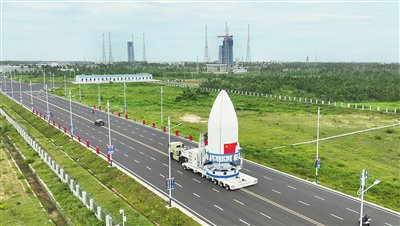 长八甲遥五火箭 成功实施转运