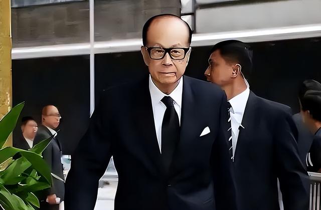 李嘉诚还不死心?长和港口计划拆分出售,官方一锤定音