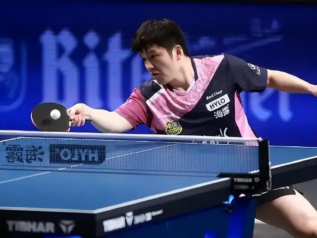 乒乓球记者：问樊振东能否回归国家队是中性问题，最喜欢王楚钦！伦敦世乒赛男团比赛