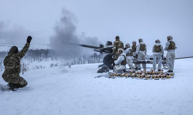 俄军在战场上使用新型战术西方媒体观察到，经过四年的乌克兰战争，俄乌战场上攻防