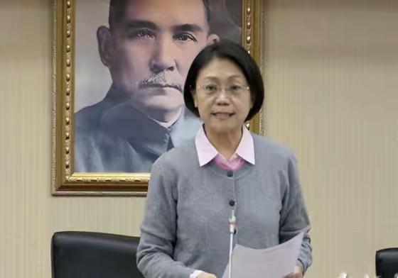 绿营民代不满弹劾赖清德程序大闹会议，翁晓玲投下关键票12月23日，台“立法
