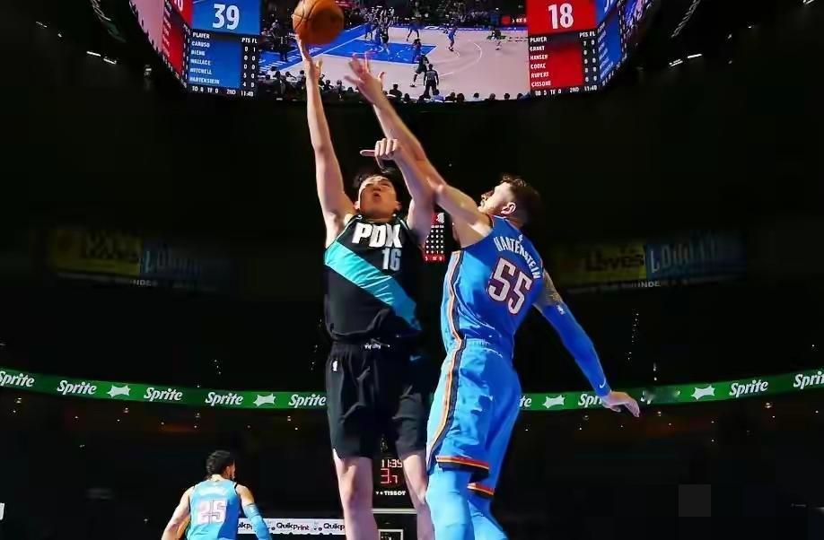 杨瀚森还是没能把握机会，得分能力太差了……！首先，杨瀚森的单场比赛时间创新高