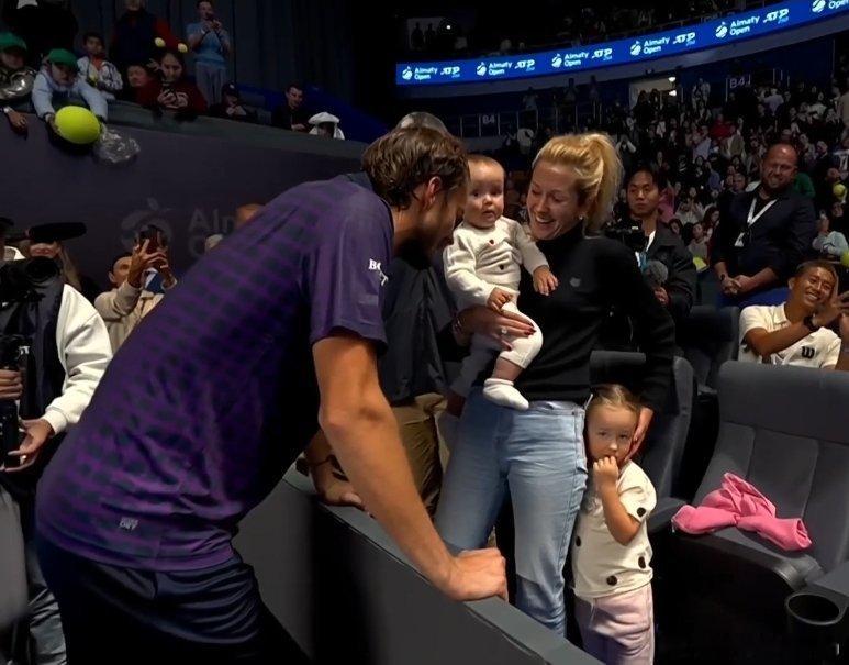 网球talking大会阿拉木图250赛梅总夺冠🏆阿拉木图250赛决赛，2号种