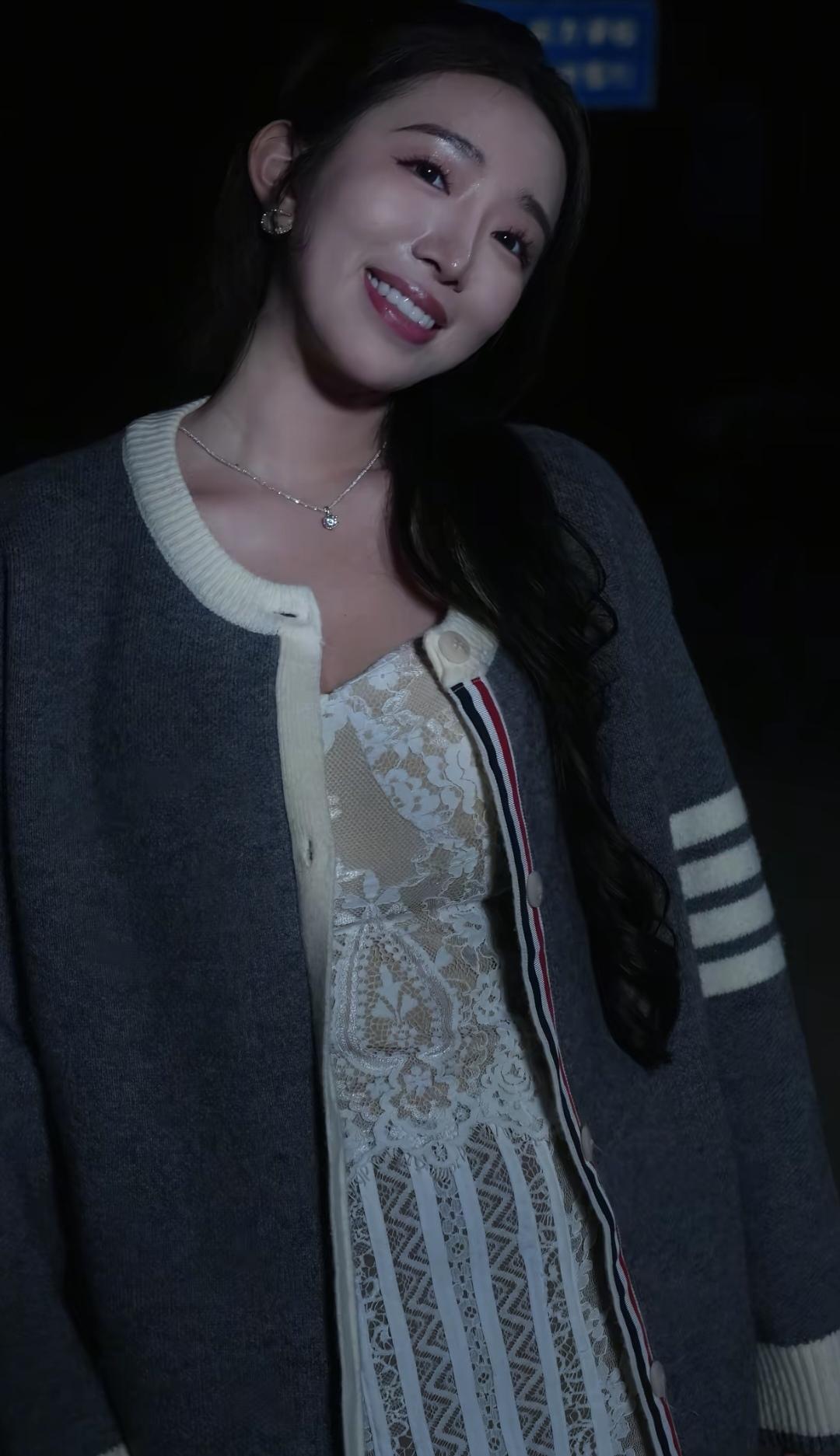 你认为漂亮的女人什么时候最迷人