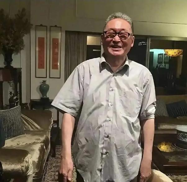 李敖曾说过：“人性是经不起考验的。我坐牢期间，曾把房子转到母亲名下，让她替我保管
