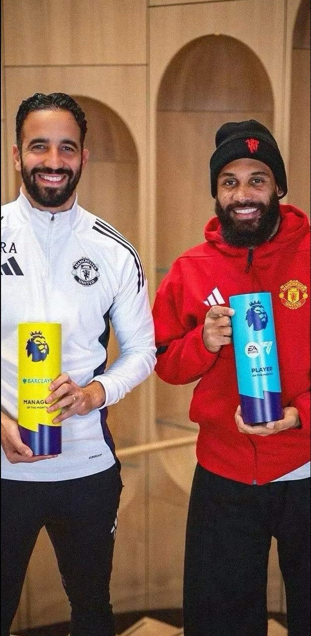 阿莫林搞砸了一波拿分赛程，输给水晶宫应该立即下课！一，曼联目前配置踢不了三中卫，