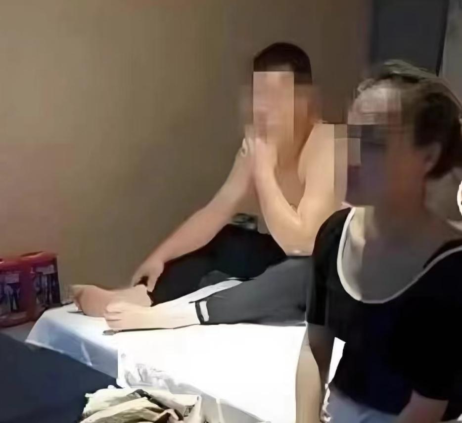 千万不要在嫖娼了！我一个玩的好的哥们，长的人高马大，也挺帅的，可就是有嫖娼的
