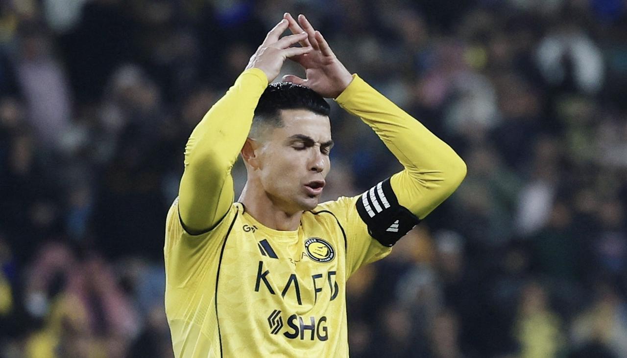 果然不出所料，C罗终究还是乖乖的恢复训练了！哭也哭了，闹也闹了，折腾了一圈发现