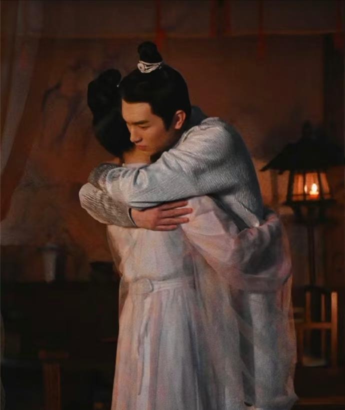 《唐朝诡事录之长安》：卢凌风和李奈儿没有感情线！李奈儿和霍优悬崖对打，卢凌风