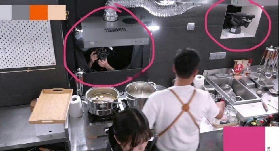 中餐厅摄像头在这不尴尬吗？这真的作秀呢​​​