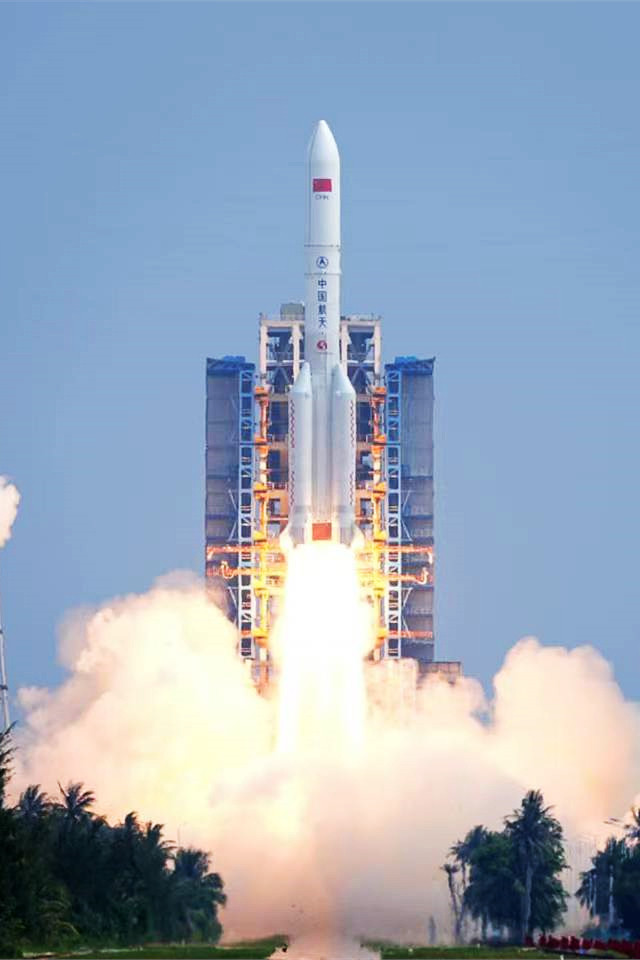 【航天长五火箭成功发射通信技术试验卫星二十五号】6月11日15时30分，长征五号