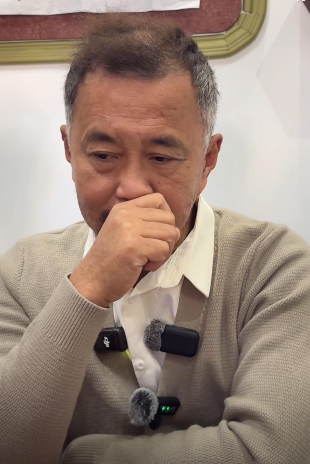 沈巍今天下午用一主播的账号直播，向榜一大哥吐露心声，说自己目前迫切需要买一套房子