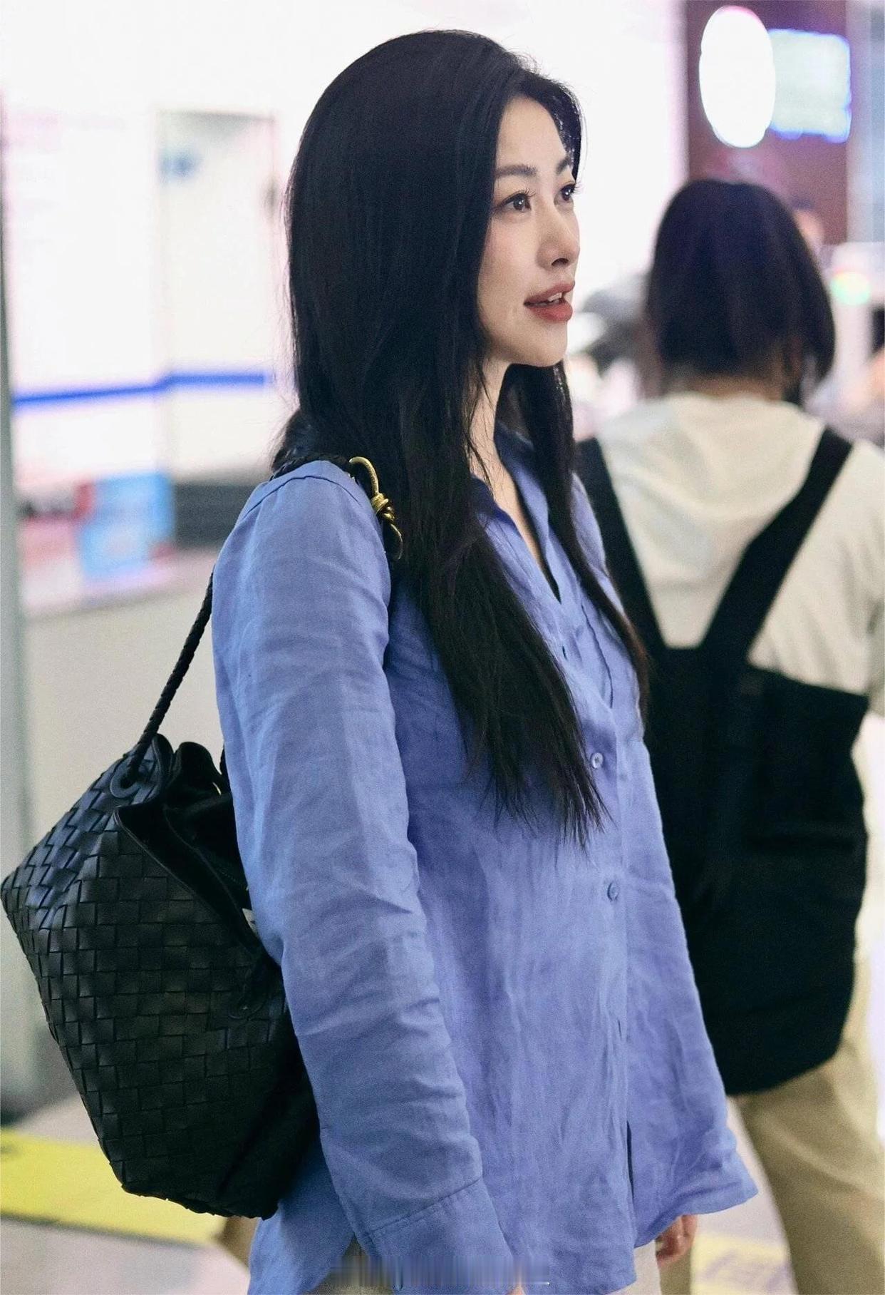 朱珠又带火了一种新穿法～～高级邹