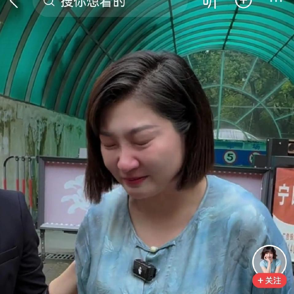 王暖暖离婚案判了！别光看她拿了100万赔偿、孩子改姓王落了南京户口。前夫还在泰国