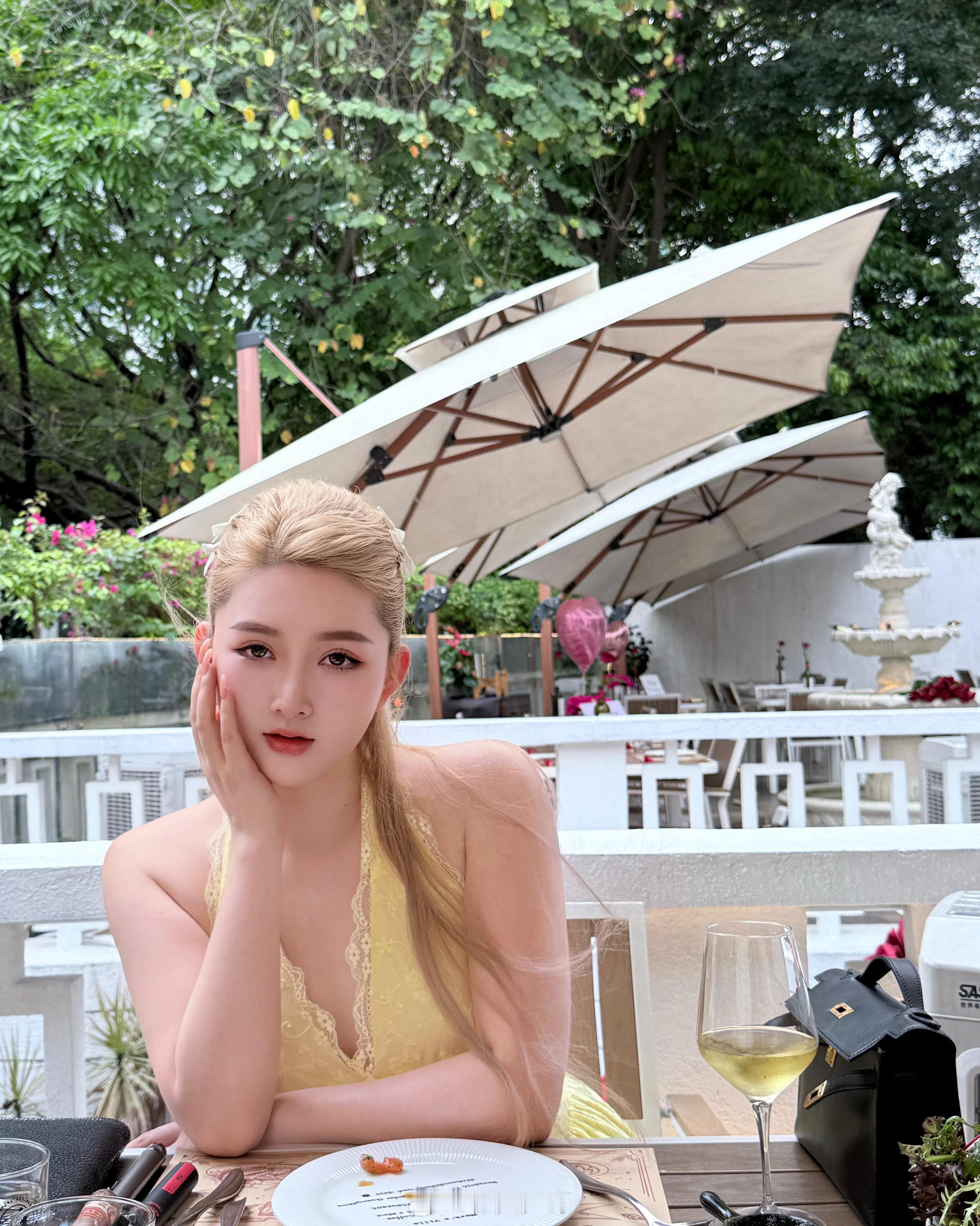 只能发18张​​​