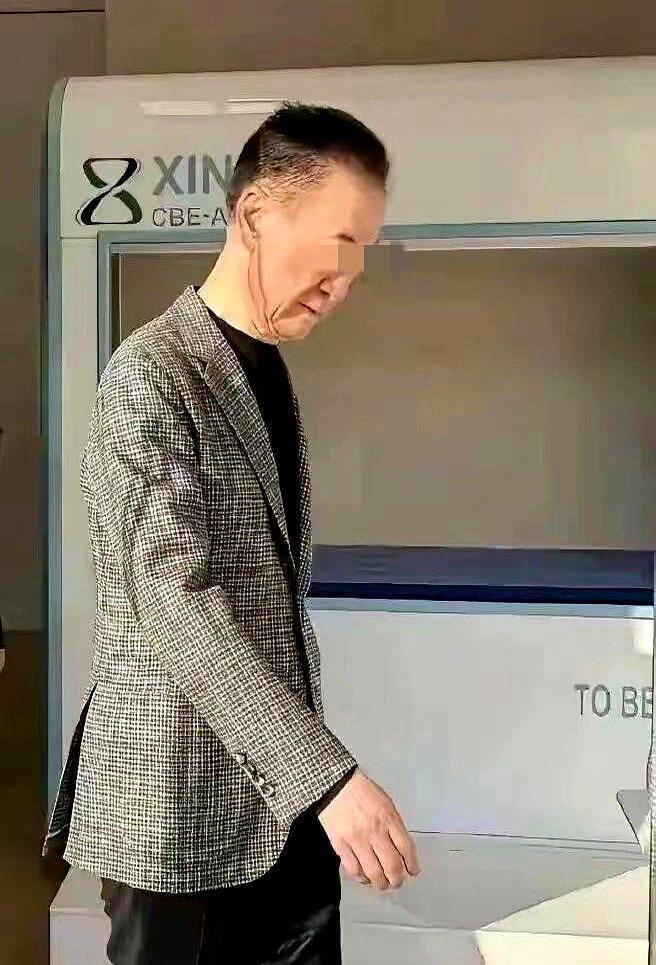 73岁还在拼命折腾和按时下班安稳退休，到底哪种才算真幸福？说出来你可能不信，一