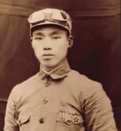 1938年延安窑洞，他当众扇了那人一耳光，被关7年！出狱改名“复生”，后半生两次