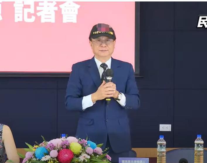 卓伯源喊：所有国民党主席参选人抵制中天国民党主席候选人卓伯源今天（22日）在记