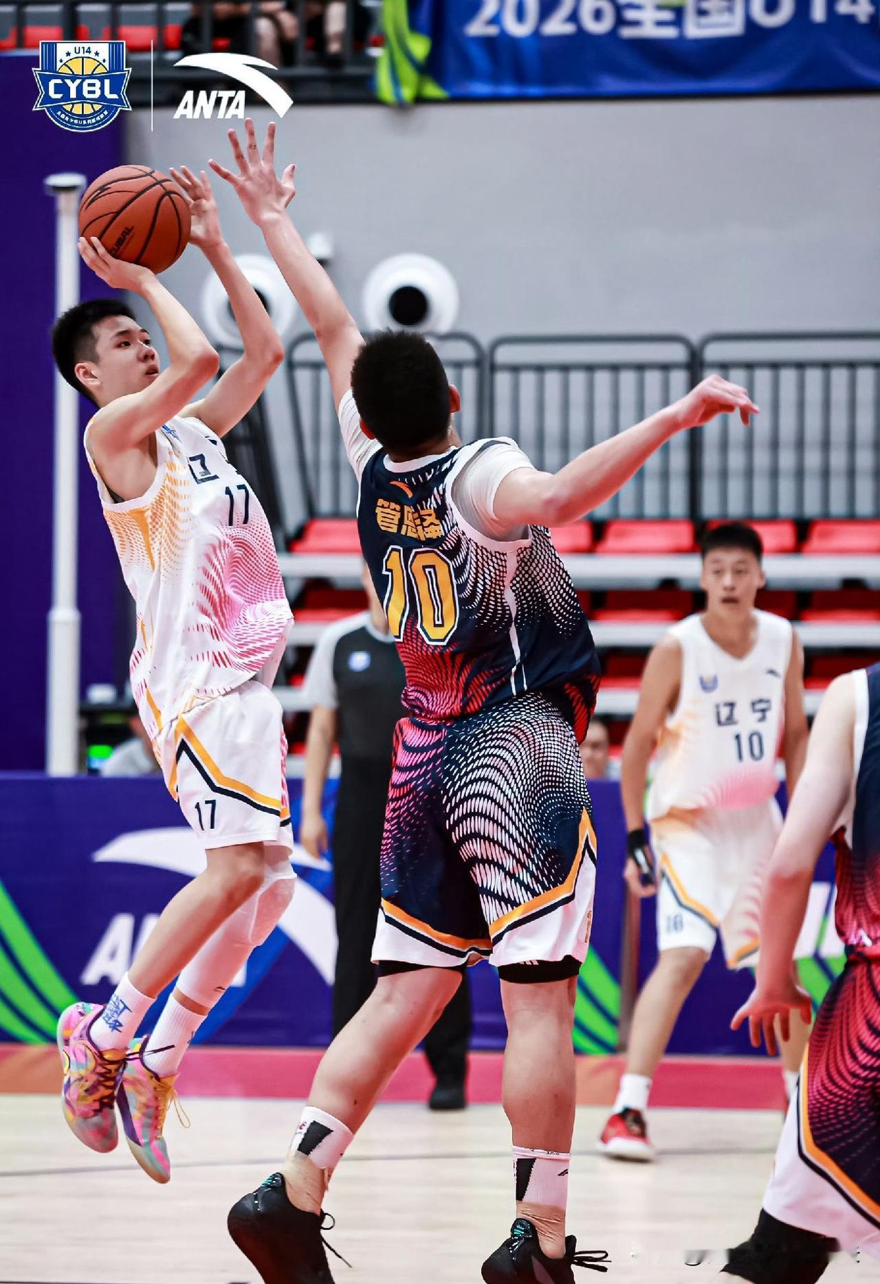 梅奥发文致谢俱乐部、教练组与球员们。辽篮U14夺得北区总冠军，梅奥赛后振臂高呼，