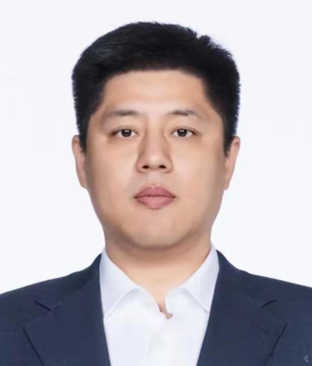 潘江难道是江郎才尽了吗？山西队第四节完全靠诺威尔一个人把比赛翻了回来，让悬念重燃