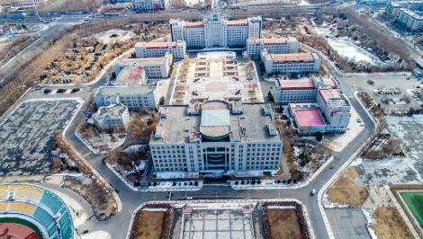 高考报志愿这件事，每年都让无数家庭头疼。高分学霸不用愁，人家985、211随便挑